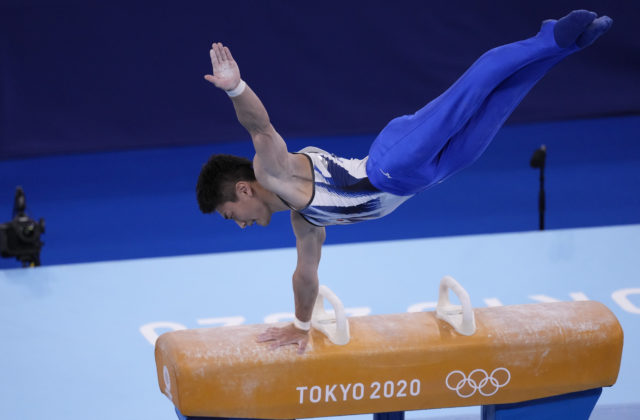 Učimurov sen o ďalšej olympijskej medaile sa rozplynul, po páde na hrazde môže prísť koniec kariéry