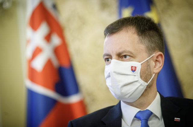 Slobodné Slovensko v parlamente „udierali“ extrémisti, Heger k nim zaradil aj Fica s Pellegrinim
