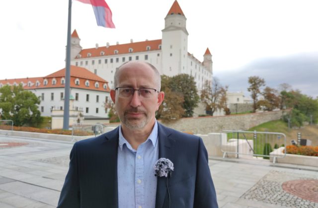 Kremský obhajuje Matovičove rokovanie s fašistami. Tvrdí, že téma sa zbytočne nafukuje