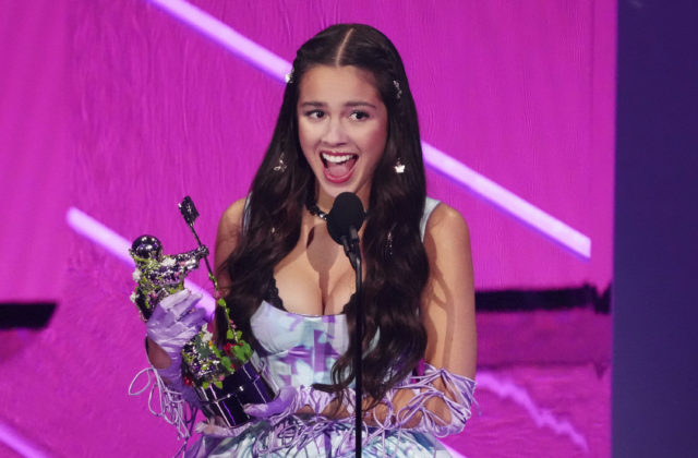 V New Yorku rozdali ceny MTV Video Music Awards, pieseň roka naspievala Olivia Rodrigo