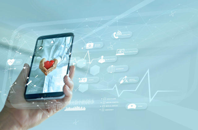 Testovali sme mobilné aplikácie zdravotných poisťovní. Je lepšia VŠZP, Union či Dôvera?