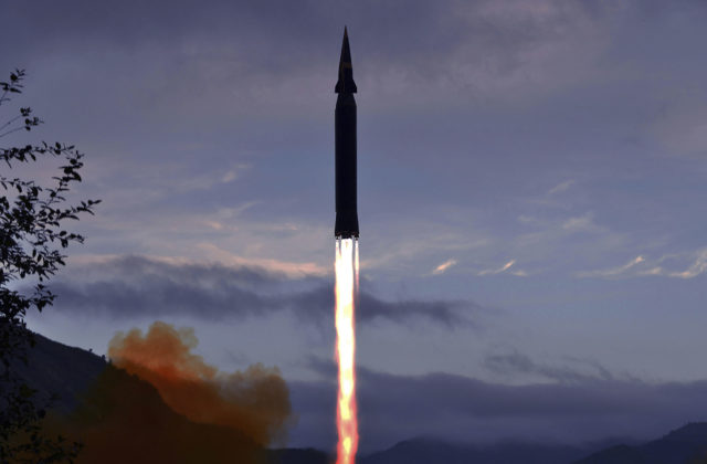 USA, Austrália a Veľká Británia začnú vyvíjať hypersonické strely, keďže ich znepokojujú aktivity Číny
