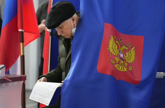 Putinovo Jednotné Rusko bude mať po voľbách v Štátnej dume 324 kresiel