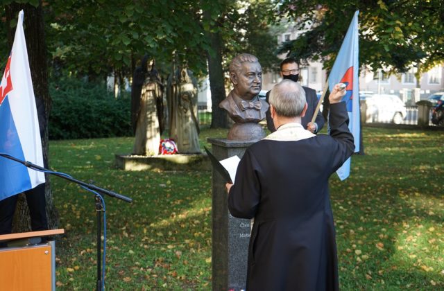 Matica slovenská odhalila „uránovému kráľovi“ Štefanovi Boleslavovi Romanovi prvú bustu (foto)