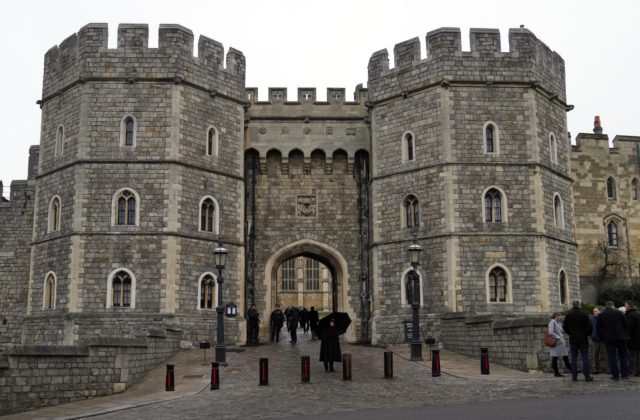 Britská polícia plánuje nad zámkom Windsor vytvoriť bezletovú zónu