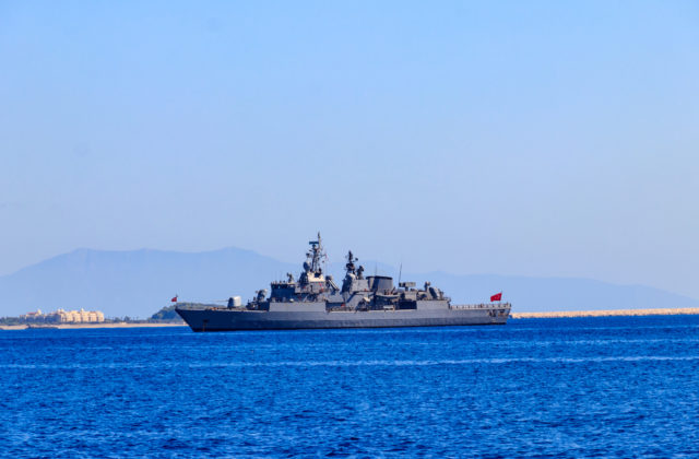 Rusko vyslalo do Atlantického oceána loď vyzbrojenú hypersonickými strelami Zirkón