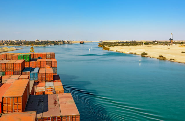 Suezský prieplav bude väčší, obojsmernú časť kanála predĺžia o desať kilometrov