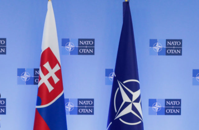 Členstvo Slovenska v NATO je podľa SaS základným pilierom pre našu bezpečnosť, OĽaNO to považuje za jedno z najdôležitejších rozhodnutí