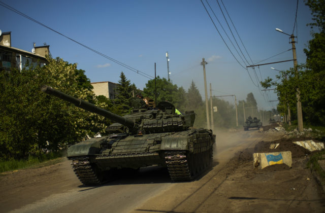 Existujú dobré dôvody pre aj proti dodaniu tankov na Ukrajinu, tvrdí Pistorius