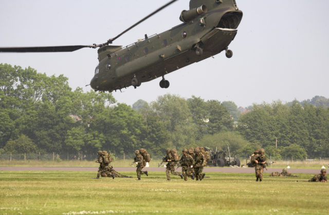 Nemecko chce zmodernizovať svoju armádu, plánuje kúpiť vrtuľníky Boeing Chinook