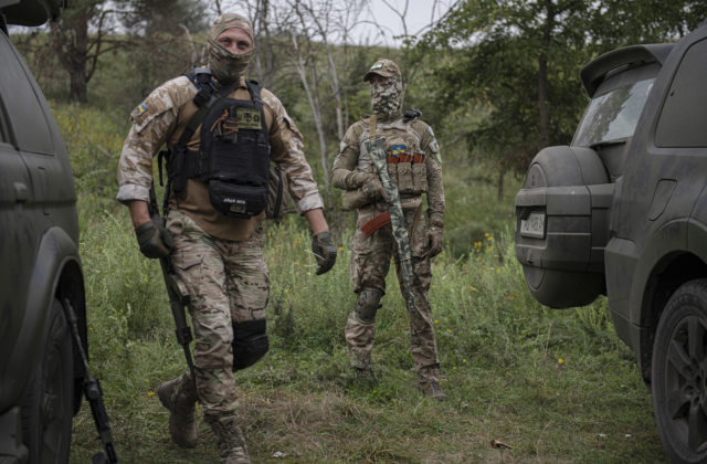 Ukrajinskí vojaci oslobodili 400 štvorcových kilometrov územia, uskutočňujú opatrnú a efektívnu protiofenzívu