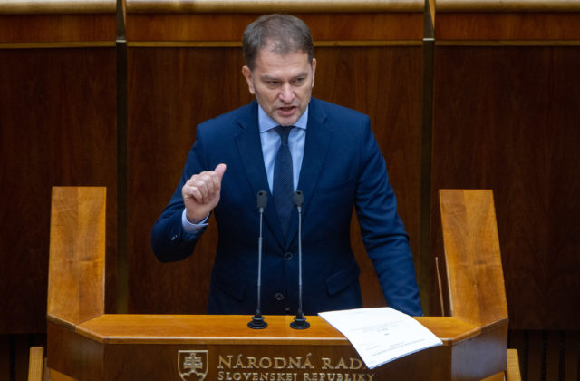 Odvolávanie Matoviča v parlamente sa skončilo, hlasovanie bolo tesné (video)
