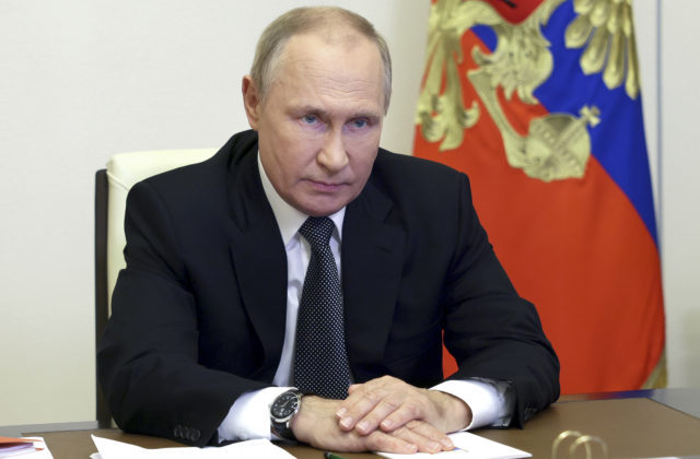 Putin stanným právom na okupovaných územiach pripravuje deportácie obyvateľstva a ďalší zločin