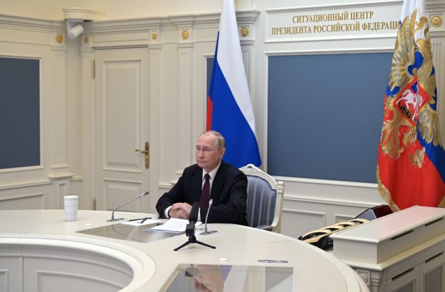 Podarilo sa zmobilizovať viac mužov ako sme chceli, Putin je nadšený a hovorí o príleve dobrovoľníkov