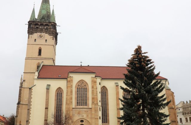 Vianočnú výzdobu v Prešove budú v rámci šetriacich opatrení na noc vypínať