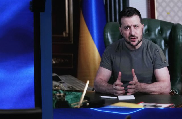 Zelenskyj predstavil 10-bodový mierový plán na ukončenie vojny na Ukrajine (video)