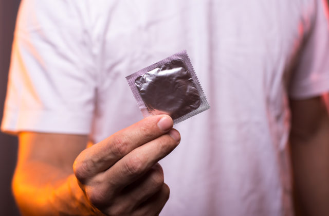 Mladí ľudia budú mať bezplatný prístup ku kondómom, Francúzsko zažíva malú revolúciu v prevencii