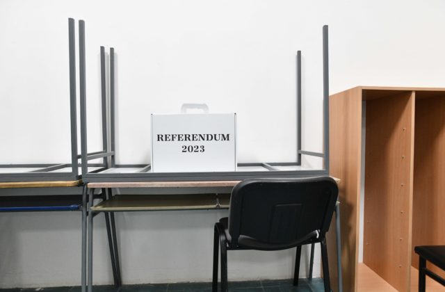 Voličov mohlo podľa politológa od účasti na referende odradiť, že bolo spájané s určitou politickou stranou