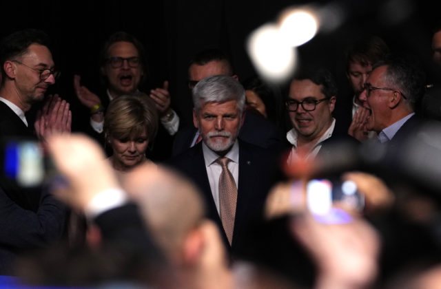 Voliči si uvedomili, čo je v stávke a zvolili si solídneho prezidenta, reagujú slovenskí politici na víťazstvo Pavla