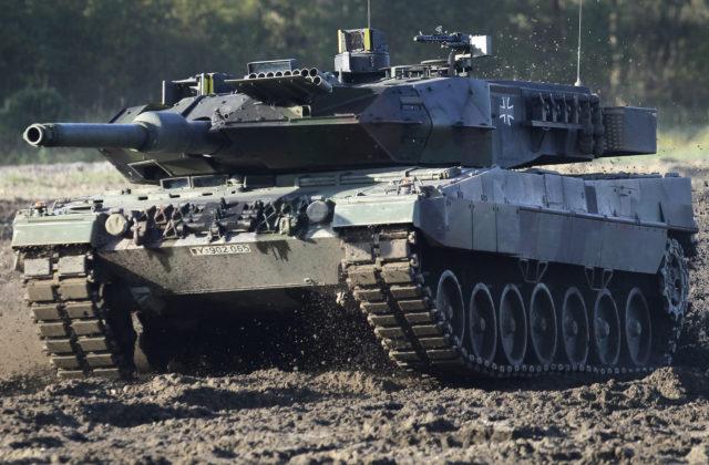 Nemecká armáda má 320 tankov Leopard 2, ale nie je známe koľko z nich je pripravených do boja