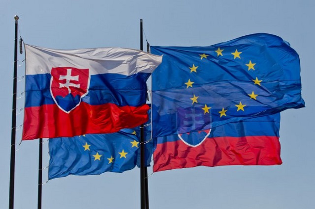 Vlajky SR EÚ - tasr