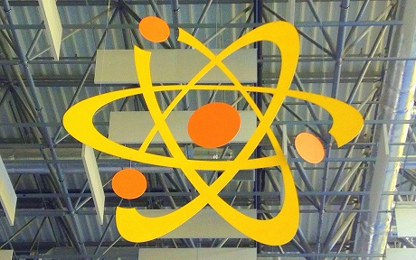 Atóm znak žltý - energia.sk