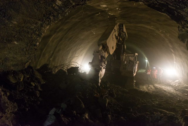 DOPRAVA: Prerazenie tunela Ovèiarsko