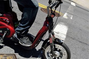 Red scooter 2851320_640.jpg